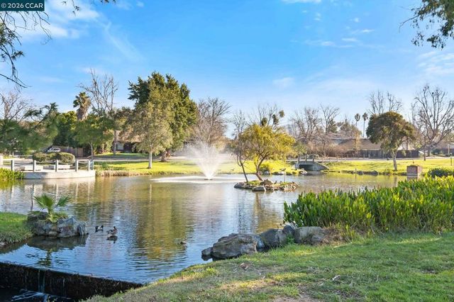 1331 Waterfall Way, Concord, CA 94521