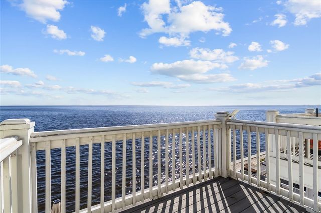 5026 COQUINA KEY DRIVE SE 5026, St Petersburg, FL 33705