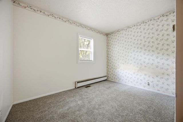 1614 5th Street N, Fargo, ND 58102