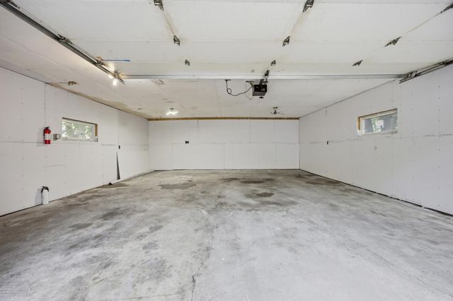 1614 5th Street N, Fargo, ND 58102