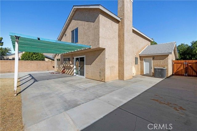 4554 Moonraker Road, Palmdale, CA 93552