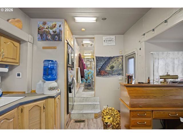 1589 SEAGATE Ave, Coos Bay, OR 97420