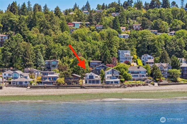 9839 51st Avenue SW, Seattle, WA 98136