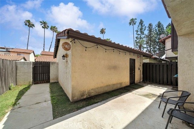 1077 Santo Antonio 47, Colton, CA 92324