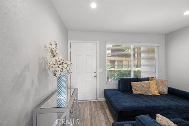 1077 Santo Antonio 47, Colton, CA 92324