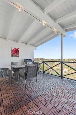 23777 Mulholland Highway 62, Calabasas, CA 91302