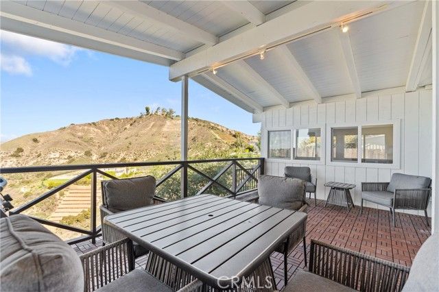 23777 Mulholland Highway 62, Calabasas, CA 91302