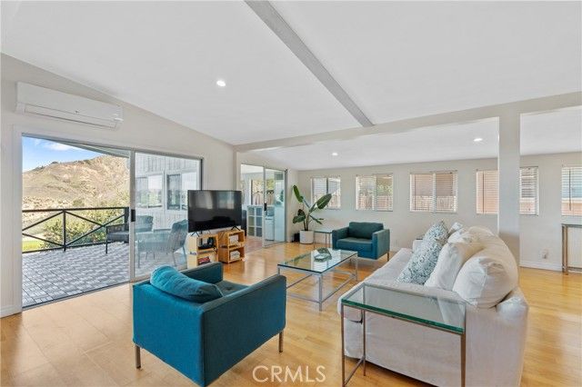 23777 Mulholland Highway 62, Calabasas, CA 91302