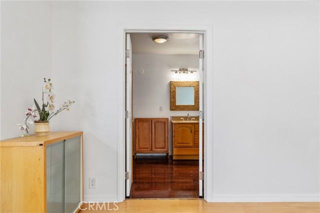 23777 Mulholland Highway 62, Calabasas, CA 91302