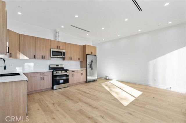 23777 Mulholland Highway 62, Calabasas, CA 91302