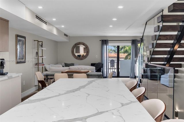 6901 Edgewater Dr 318, Coral Gables, FL 33133