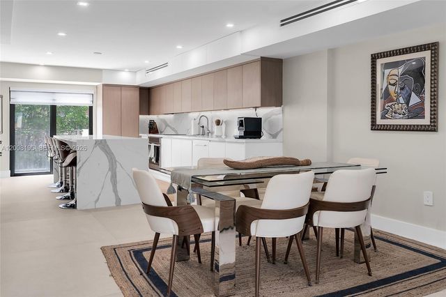 6901 Edgewater Dr 318, Coral Gables, FL 33133