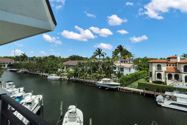 6901 Edgewater Dr 318, Coral Gables, FL 33133