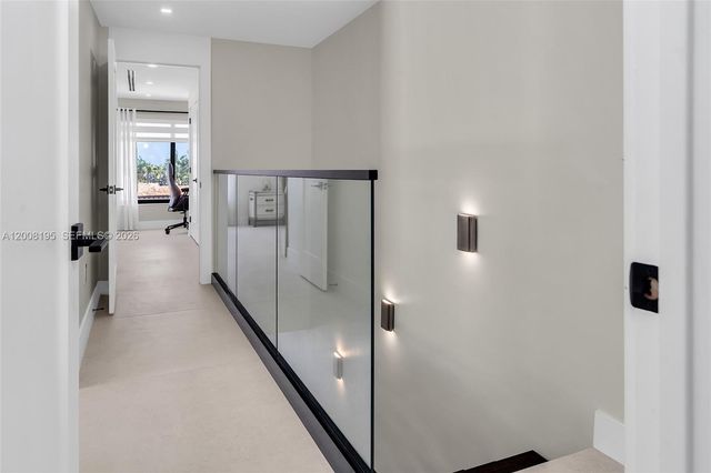 6901 Edgewater Dr 318, Coral Gables, FL 33133
