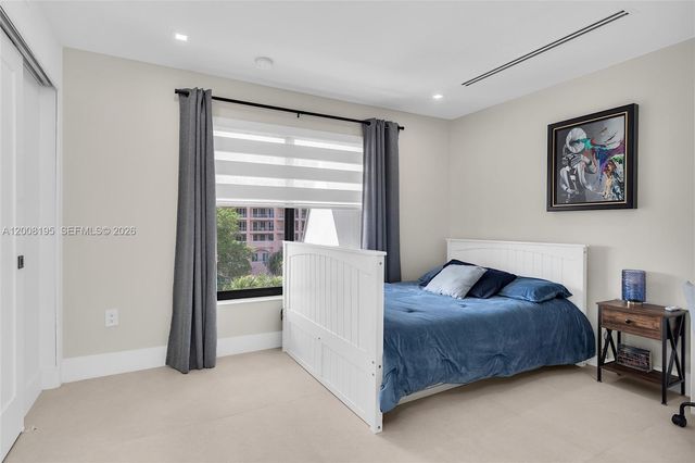 6901 Edgewater Dr 318, Coral Gables, FL 33133