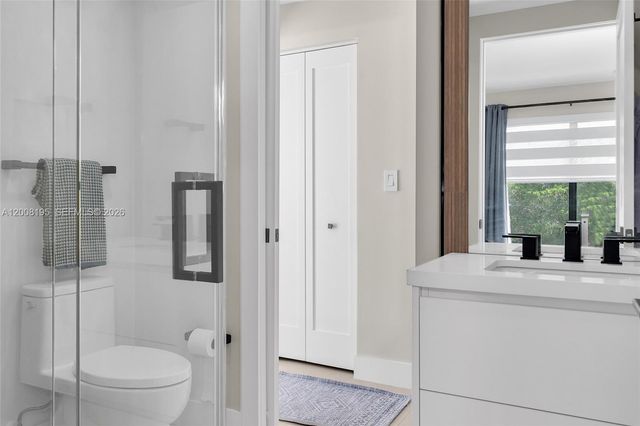 6901 Edgewater Dr 318, Coral Gables, FL 33133