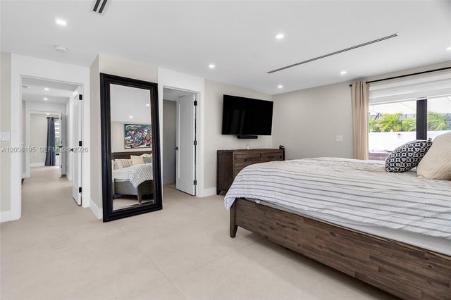 6901 Edgewater Dr 318, Coral Gables, FL 33133