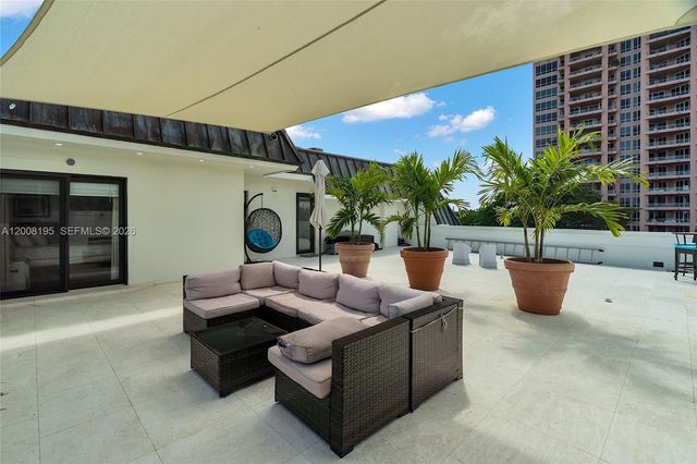 6901 Edgewater Dr 318, Coral Gables, FL 33133