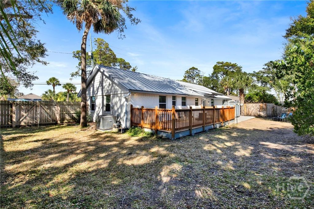 Image 26 of property listing at 606 Jones Avenue, Tybee Island, GA 31328