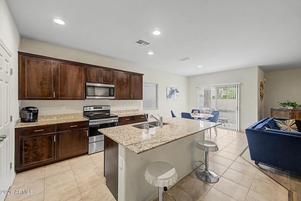 18346 N DESERT WILLOW Drive, Maricopa, AZ 85138 — photo 3