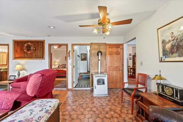 1594 Vermont Route 7A, Shaftsbury, VT 05262