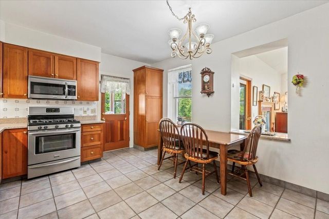 1594 Vermont Route 7A, Shaftsbury, VT 05262