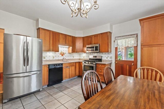 1594 Vermont Route 7A, Shaftsbury, VT 05262