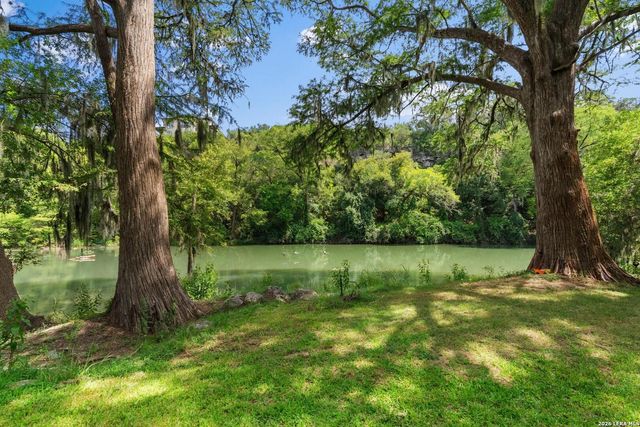 1731 Riada Dr, New Braunfels, TX 78132