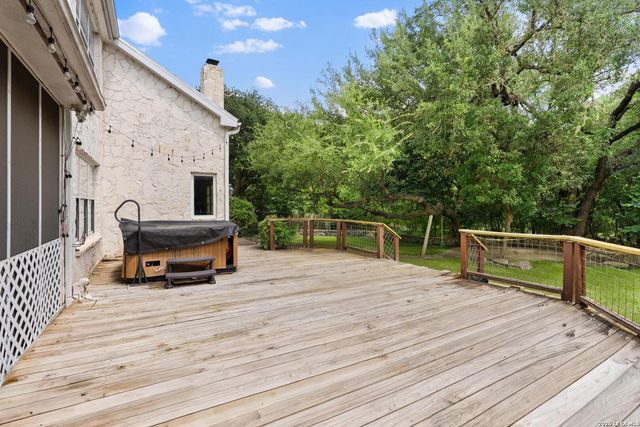 1731 Riada Dr, New Braunfels, TX 78132
