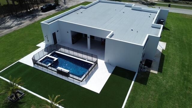 17107 W Sycamore Drive W, The Acreage, FL 33470