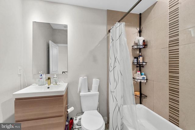 2714 W JEFFERSON ST, Philadelphia, PA 19121