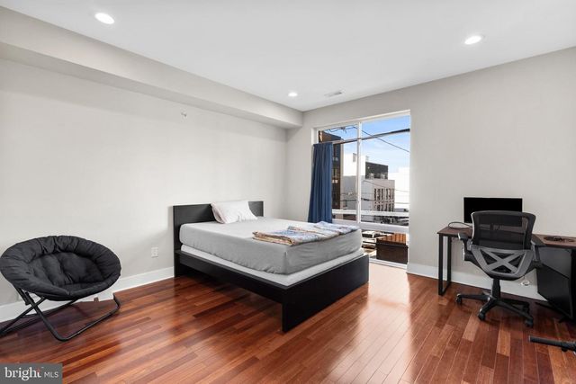 2714 W JEFFERSON ST, Philadelphia, PA 19121