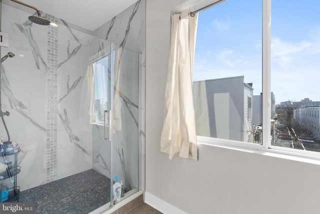 2714 W JEFFERSON ST, Philadelphia, PA 19121