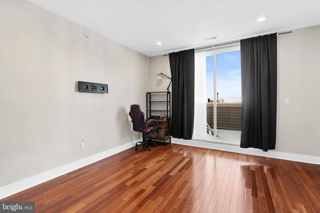 2714 W JEFFERSON ST, Philadelphia, PA 19121