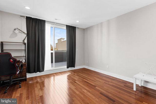 2714 W JEFFERSON ST, Philadelphia, PA 19121