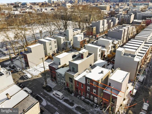 2714 W JEFFERSON ST, Philadelphia, PA 19121