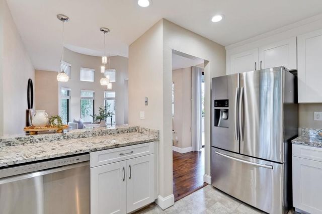 928 Wright Avenue 902, Mountain View, CA 94043