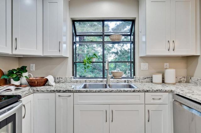 928 Wright Avenue 902, Mountain View, CA 94043