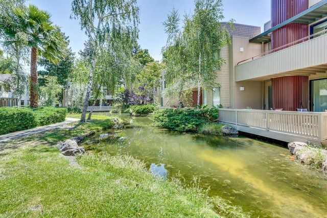 928 Wright Avenue 902, Mountain View, CA 94043