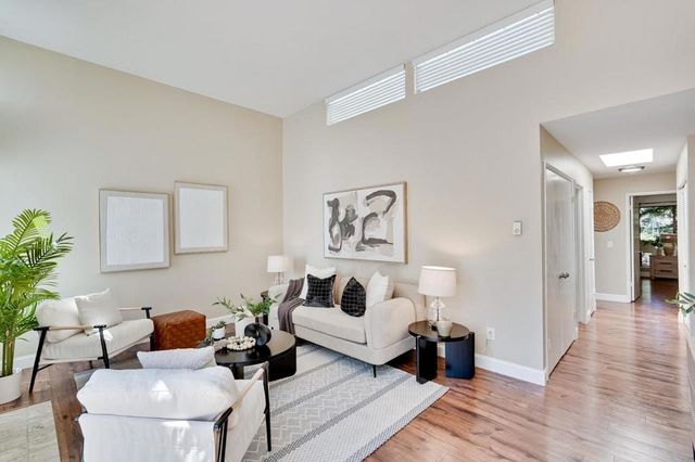 928 Wright Avenue 902, Mountain View, CA 94043