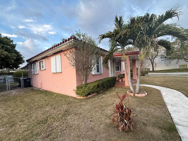 9951 SW 39th Ter, Miami, FL 33165