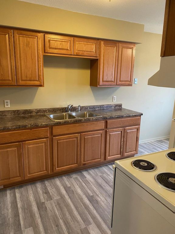 7632 Pleasant Avenue, Richfield, MN 55423 — photo 2
