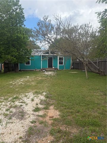 504 S 6th Street, Gatesville, TX 76528