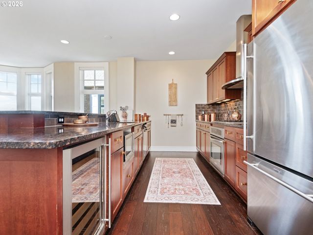 571 2nd St, Lake Oswego, OR 97034
