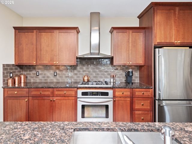 571 2nd St, Lake Oswego, OR 97034
