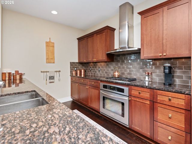 571 2nd St, Lake Oswego, OR 97034