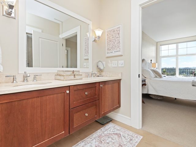 571 2nd St, Lake Oswego, OR 97034