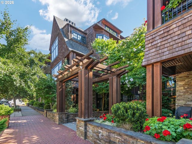 571 2nd St, Lake Oswego, OR 97034