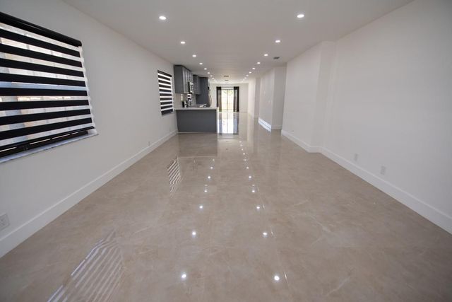 110 NW 6th Ave, Dania Beach, FL 33004