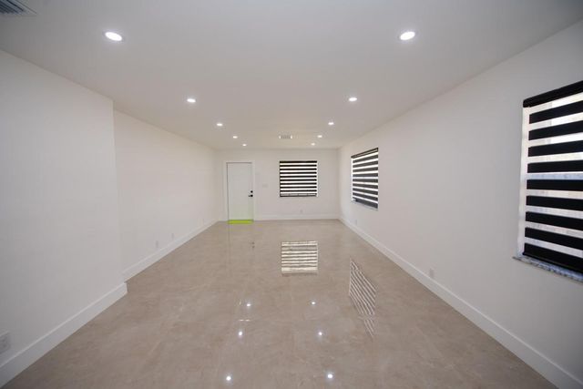 110 NW 6th Ave, Dania Beach, FL 33004